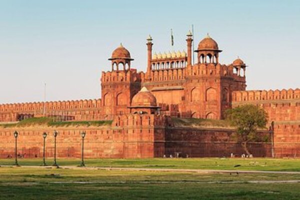 3 Hours Private Old Delhi City Guided Tour by AC Car