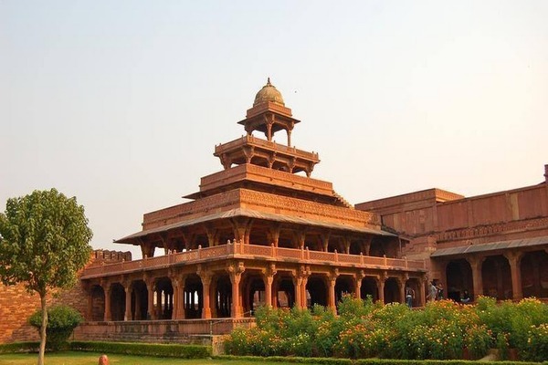 Fatehpur Sikri Tour