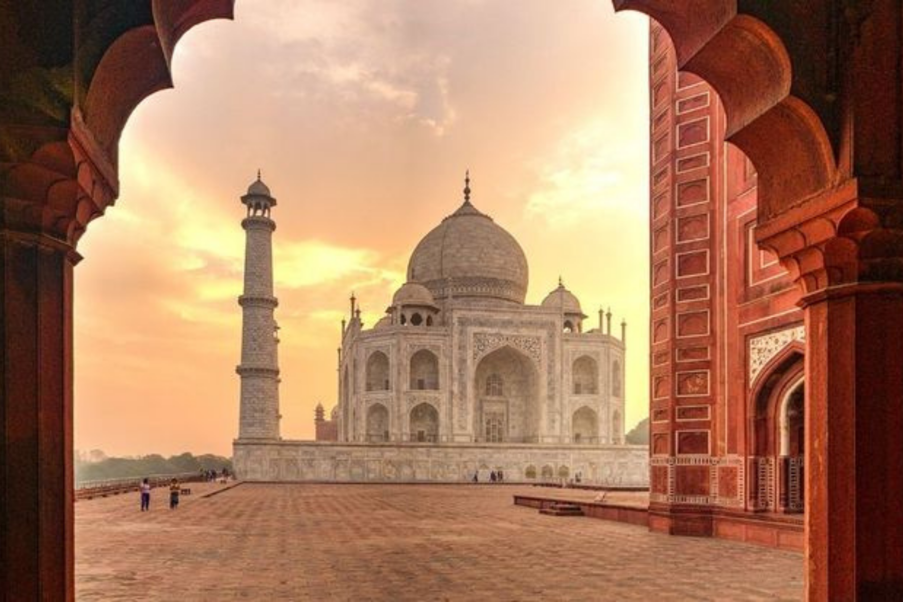 Delhi Agra Jaipur 7-Days Tour with Varanasi & Tiger safari