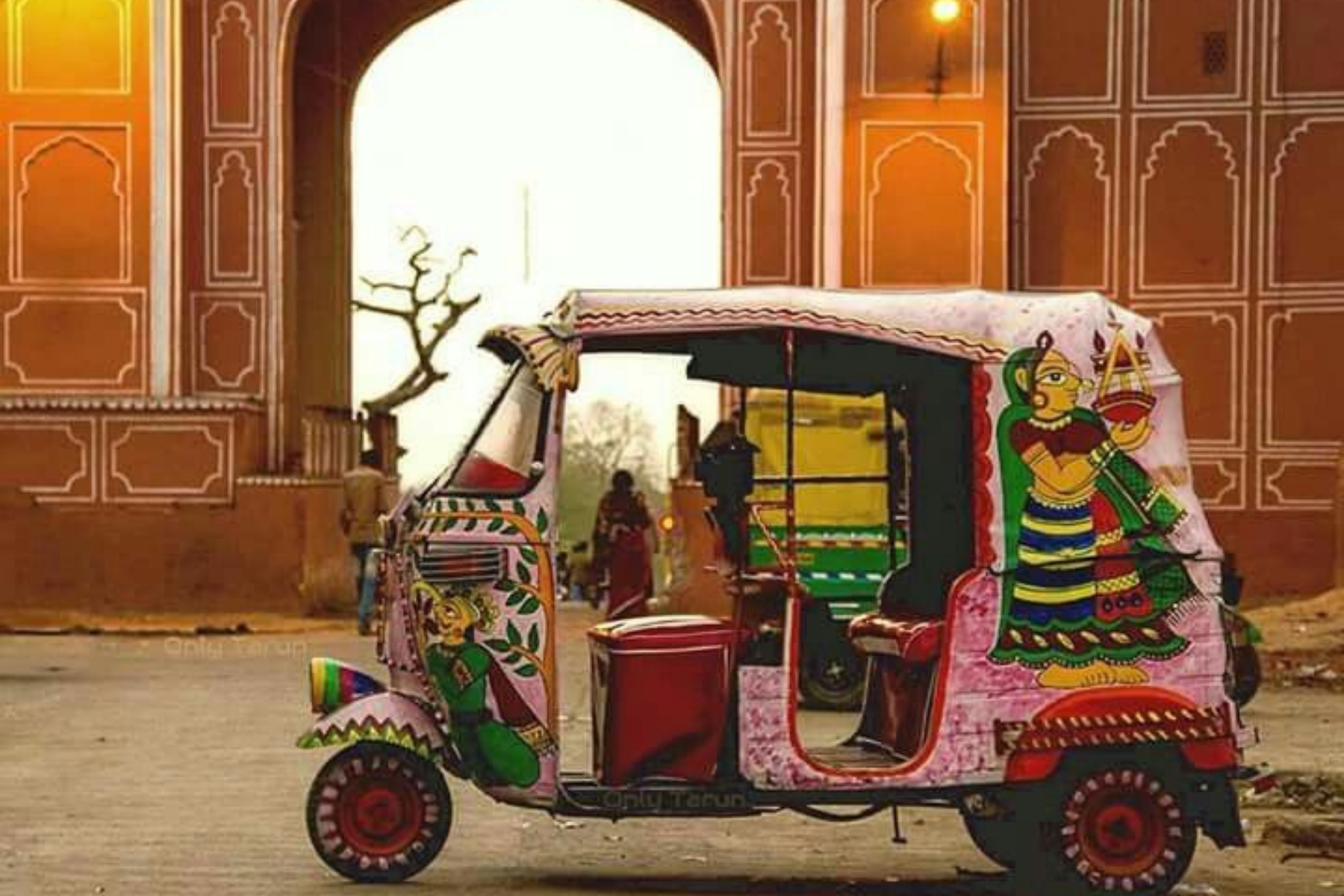 Delhi Agra Jaipur 5-Days Golden Triangle Tour with Safari