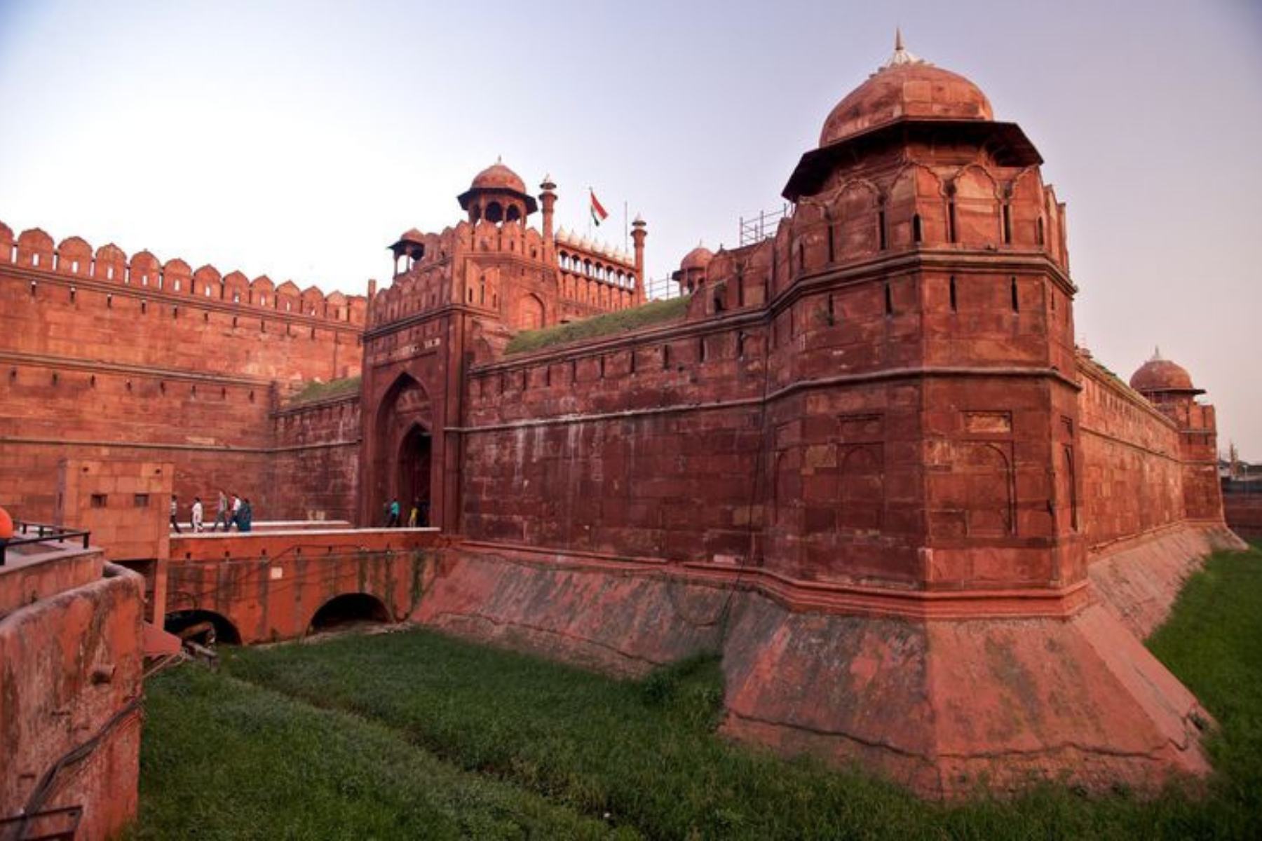Delhi Agra Jaipur 7-Days Tour with Varanasi & Tiger safari