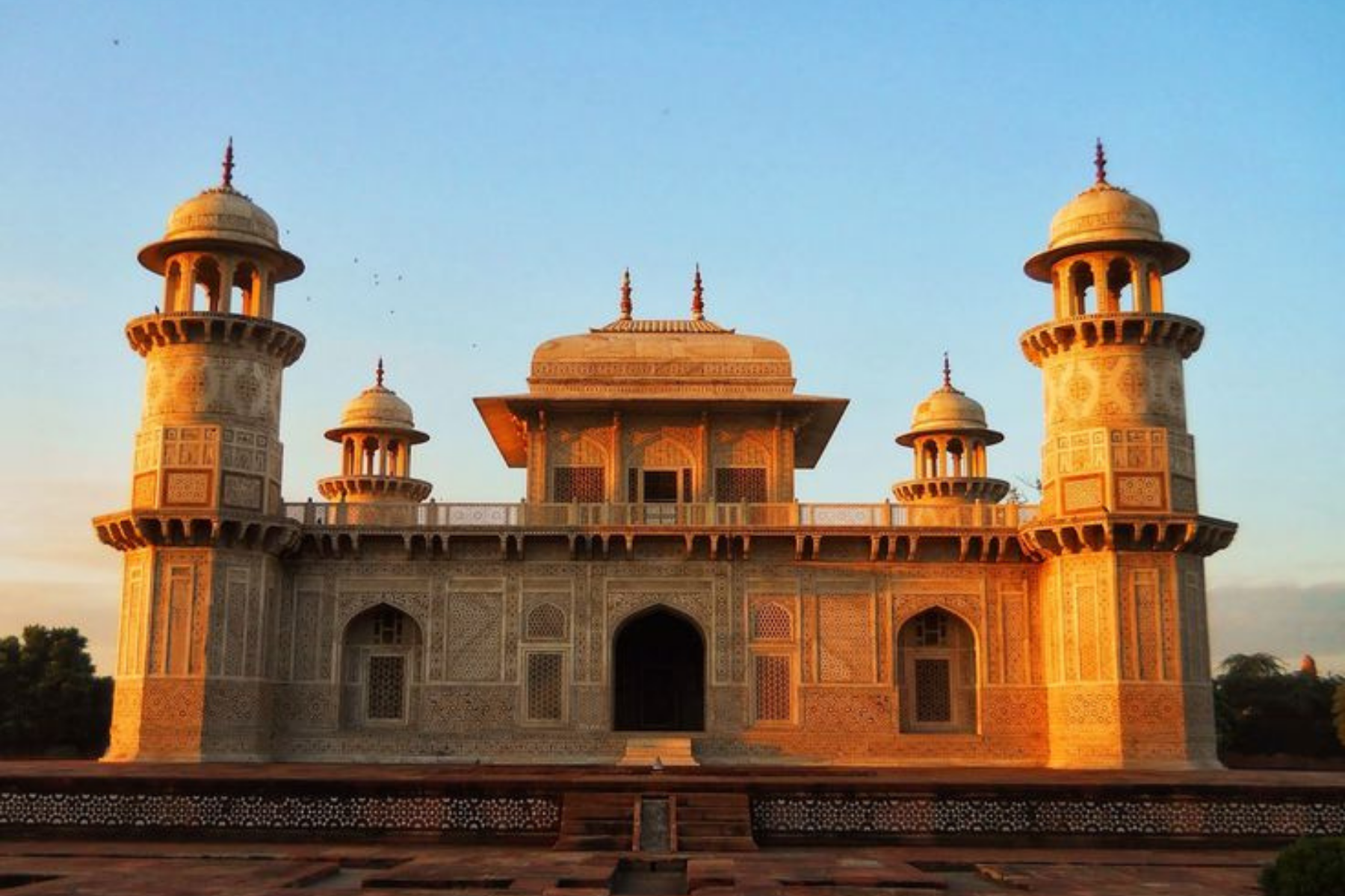 Delhi Agra Jaipur 7-Days Tour with Varanasi & Tiger safari