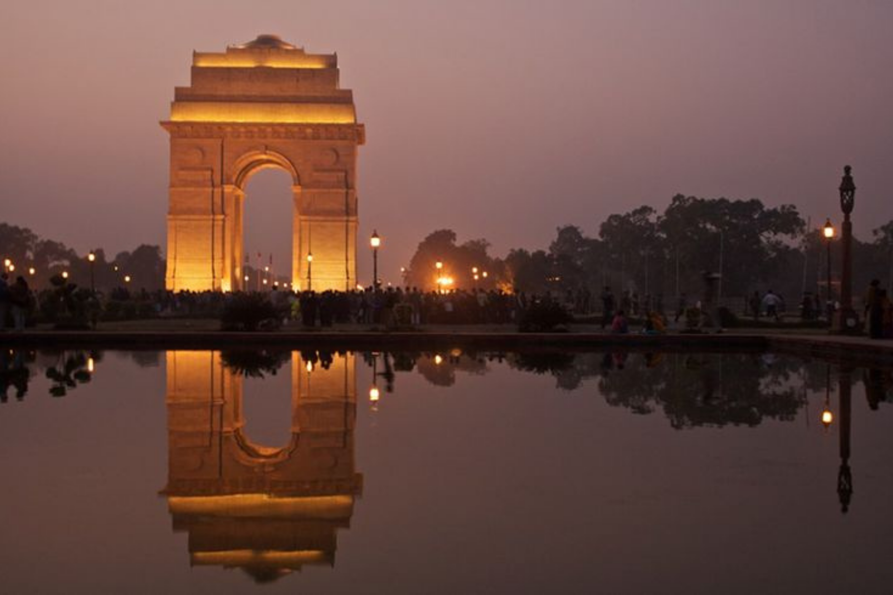 New Delhi: Akshardham Temple Tour with Water and Light Show