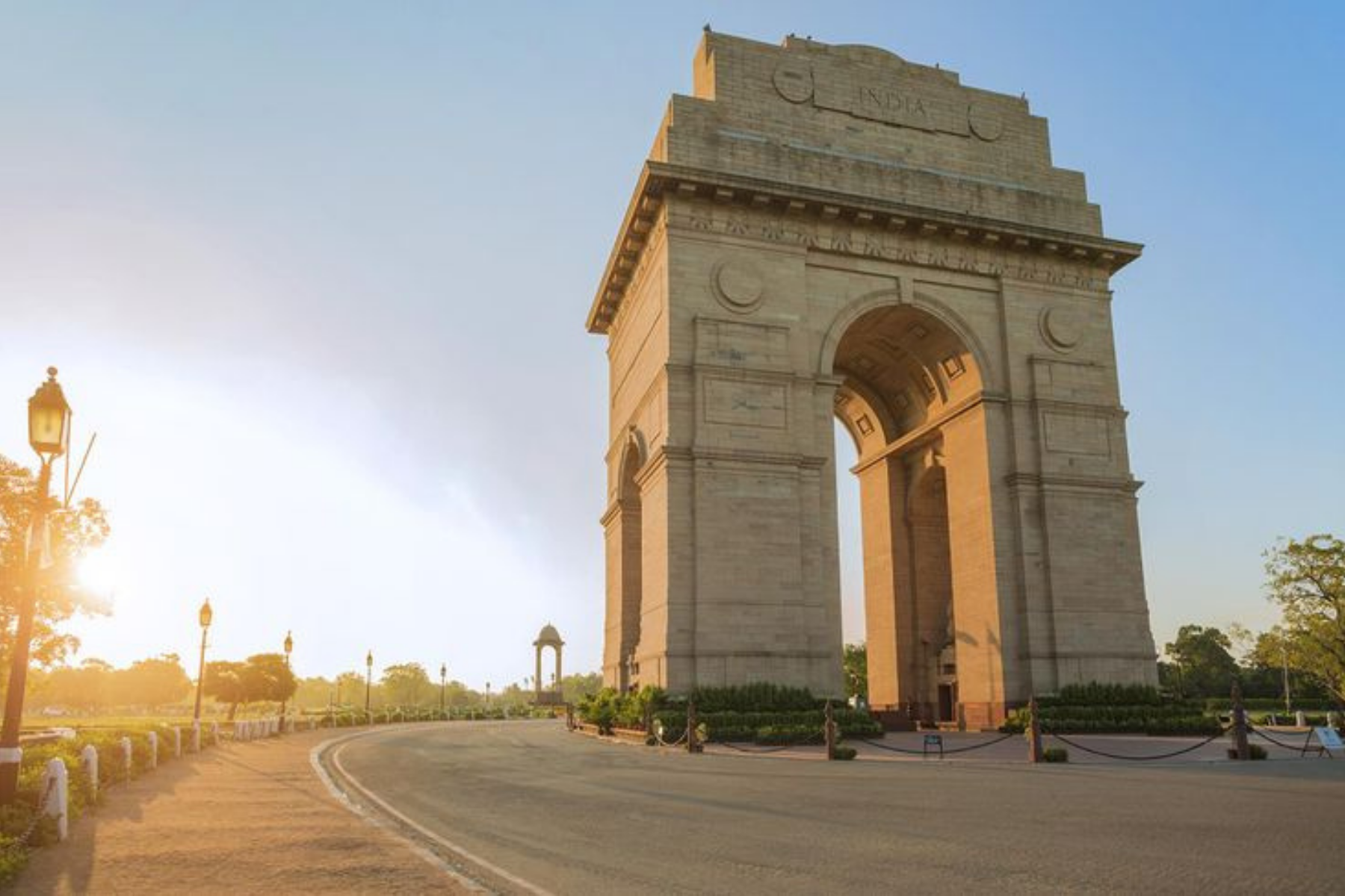 New Delhi: Akshardham Temple Tour with Water and Light Show