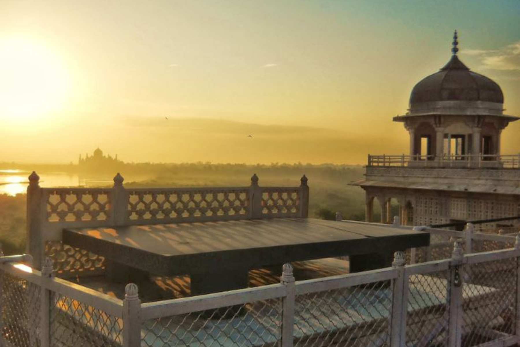 Private Taj Mahal Agra Fort Same Day Trip from Delhi by Car