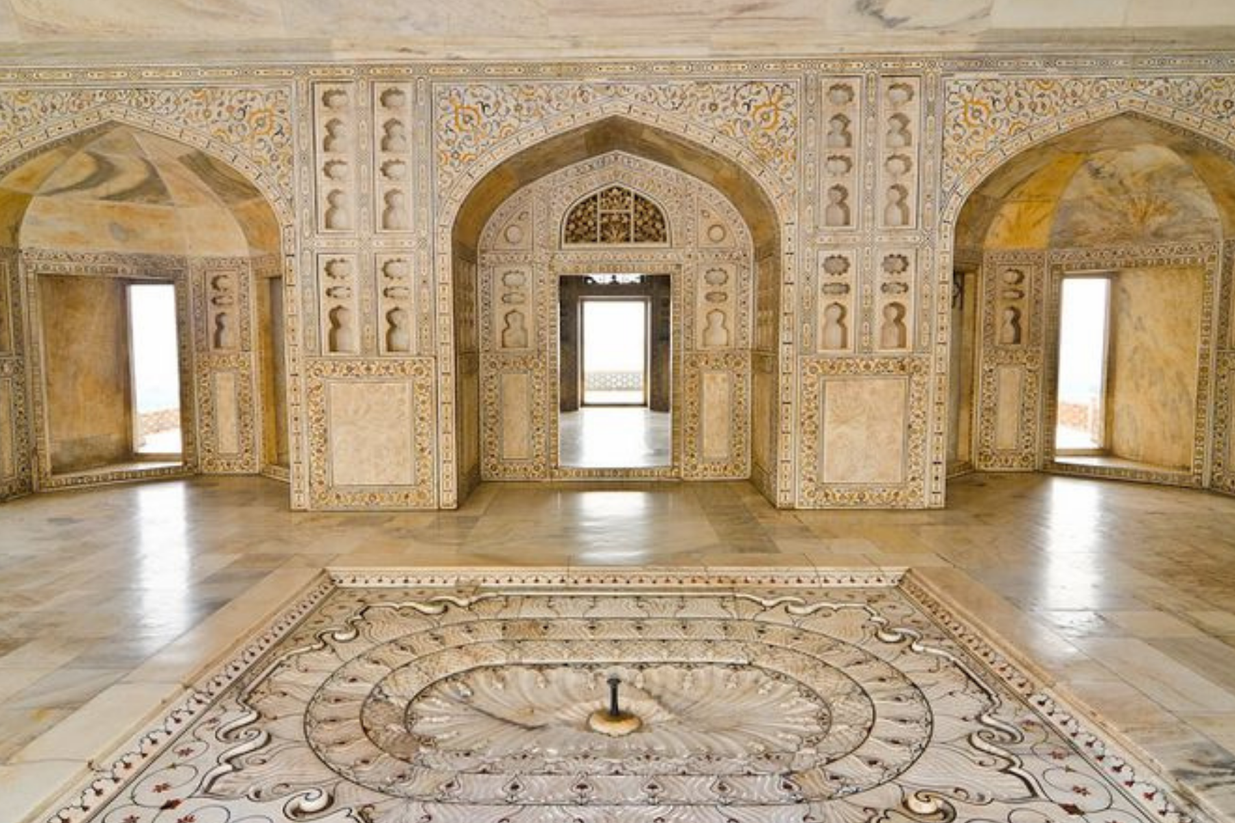 Private Taj Mahal Agra Fort Same Day Trip from Delhi by Car