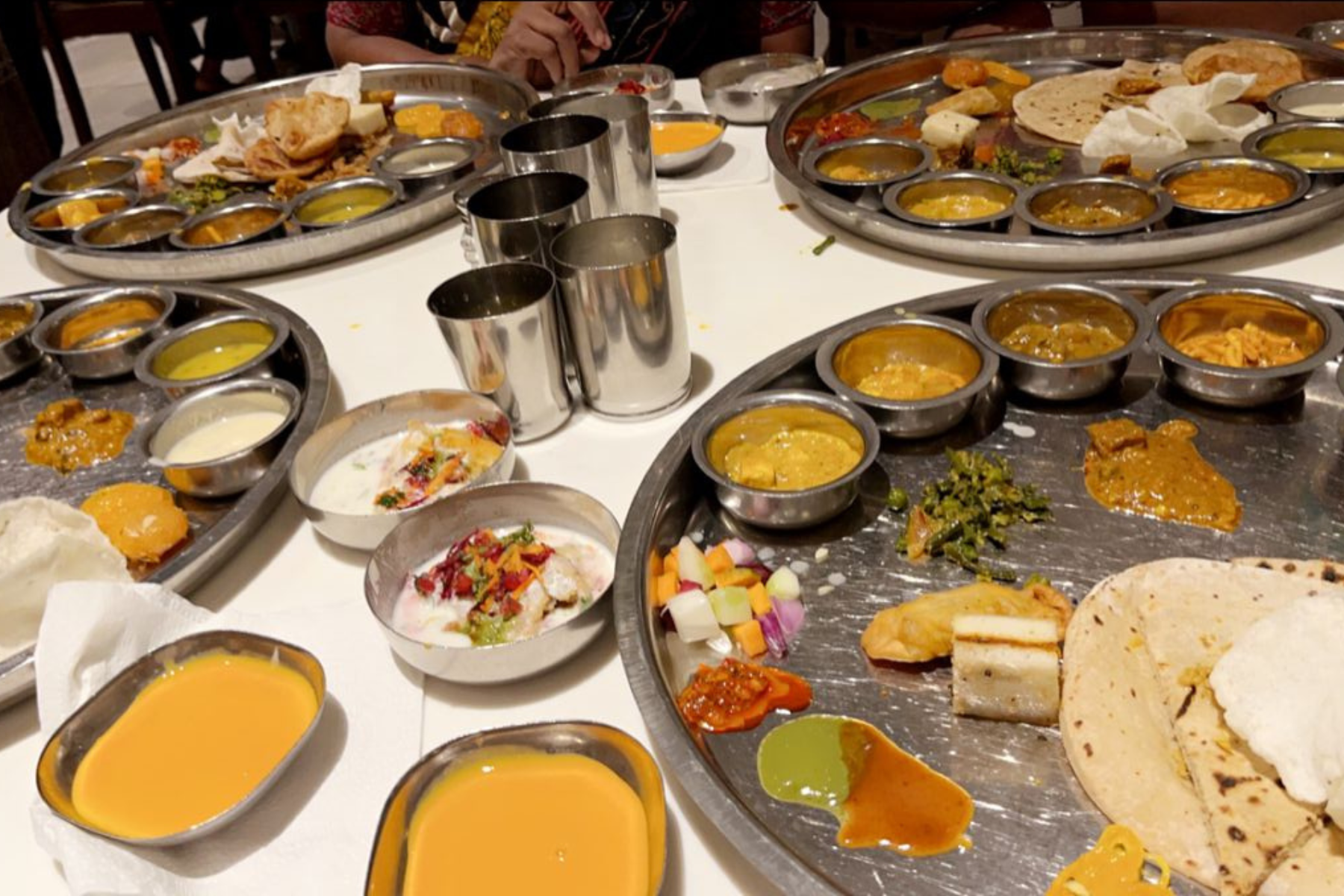 Taj Mahal Agra Fort Tour with Skip the line and 5 Star Lunch