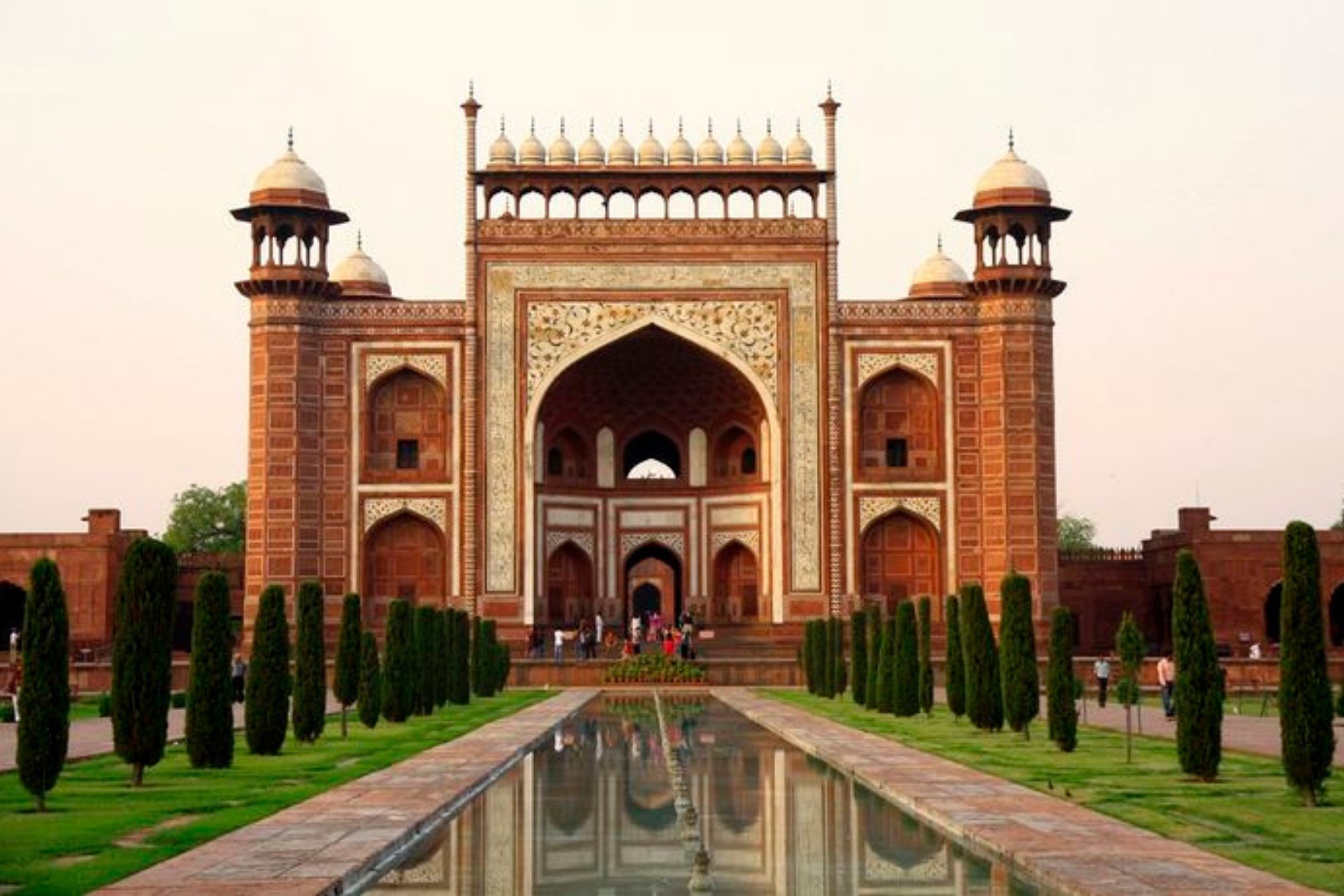 Private Taj Mahal and Agra Day Trip From Jaipur