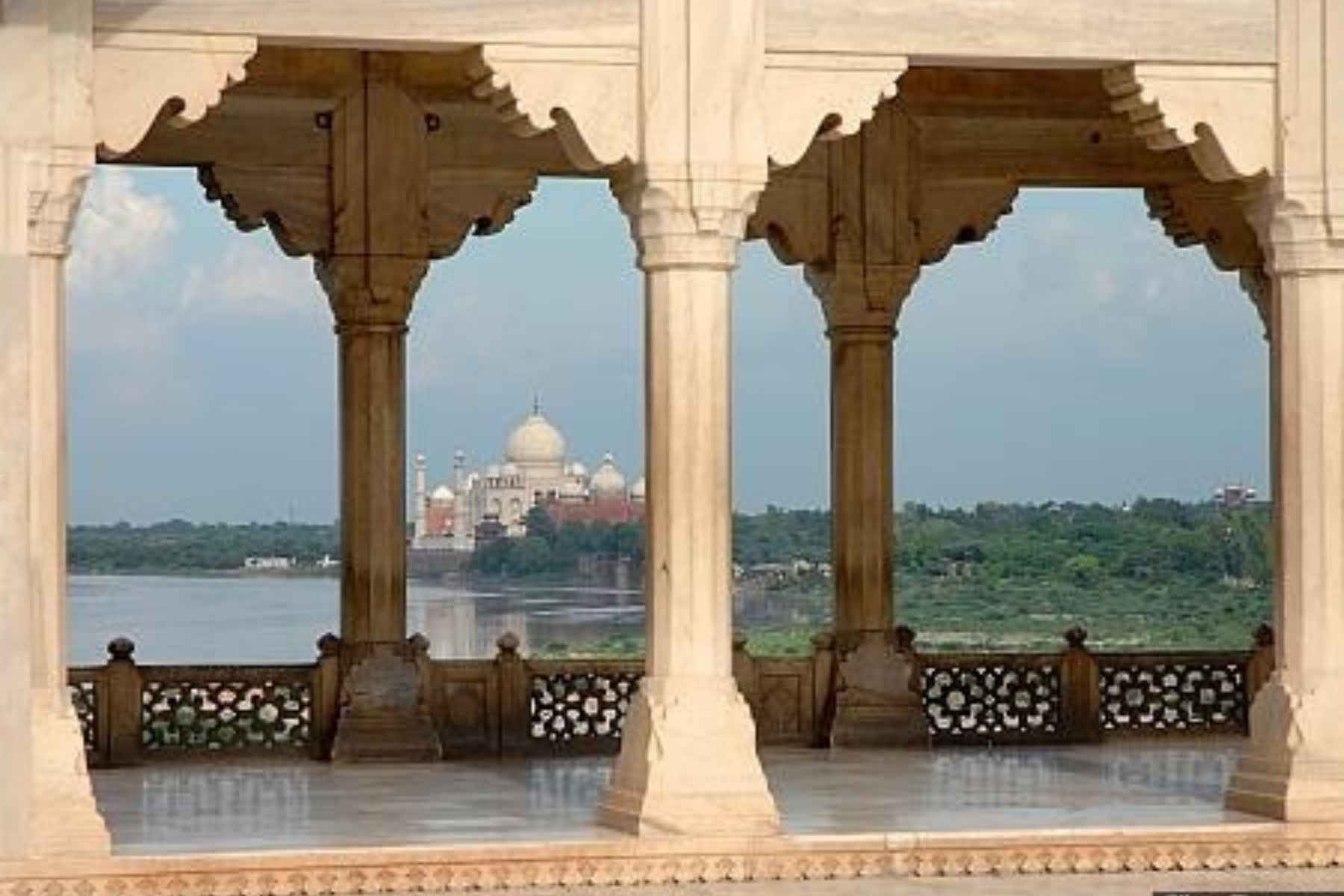 Private Taj Mahal and Agra Day Trip From Jaipur