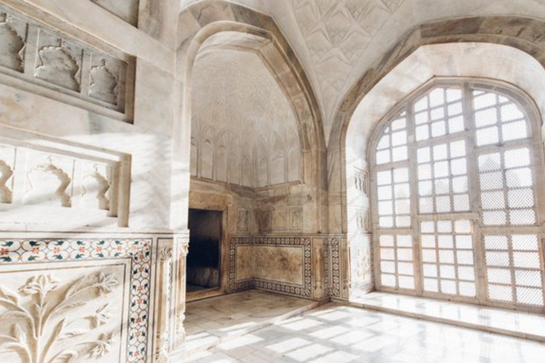 Taj Mahal Guided Tour With Express Entry Ticket