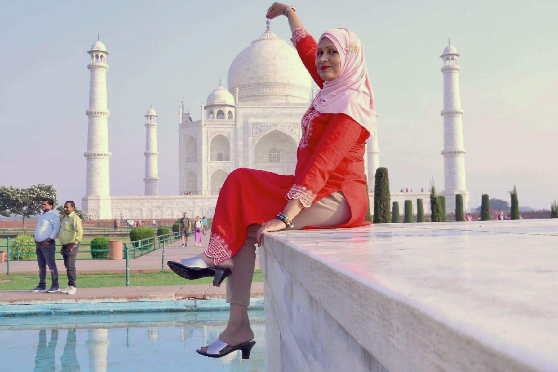 Taj Mahal Tour with Professional Photoshoot