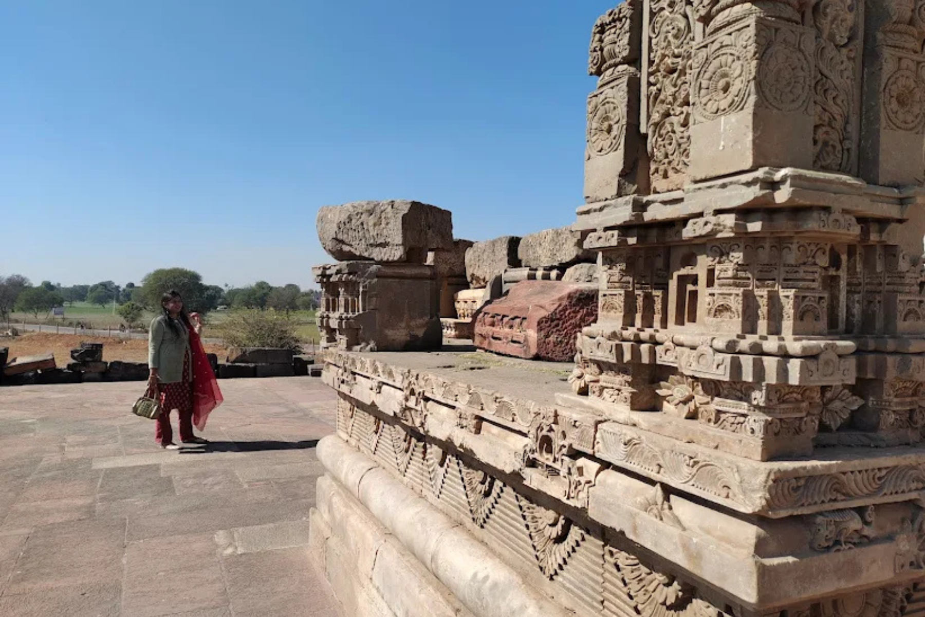 Delhi Agra Jaipur Transfer with Fatehpur Sikri & Stepwell