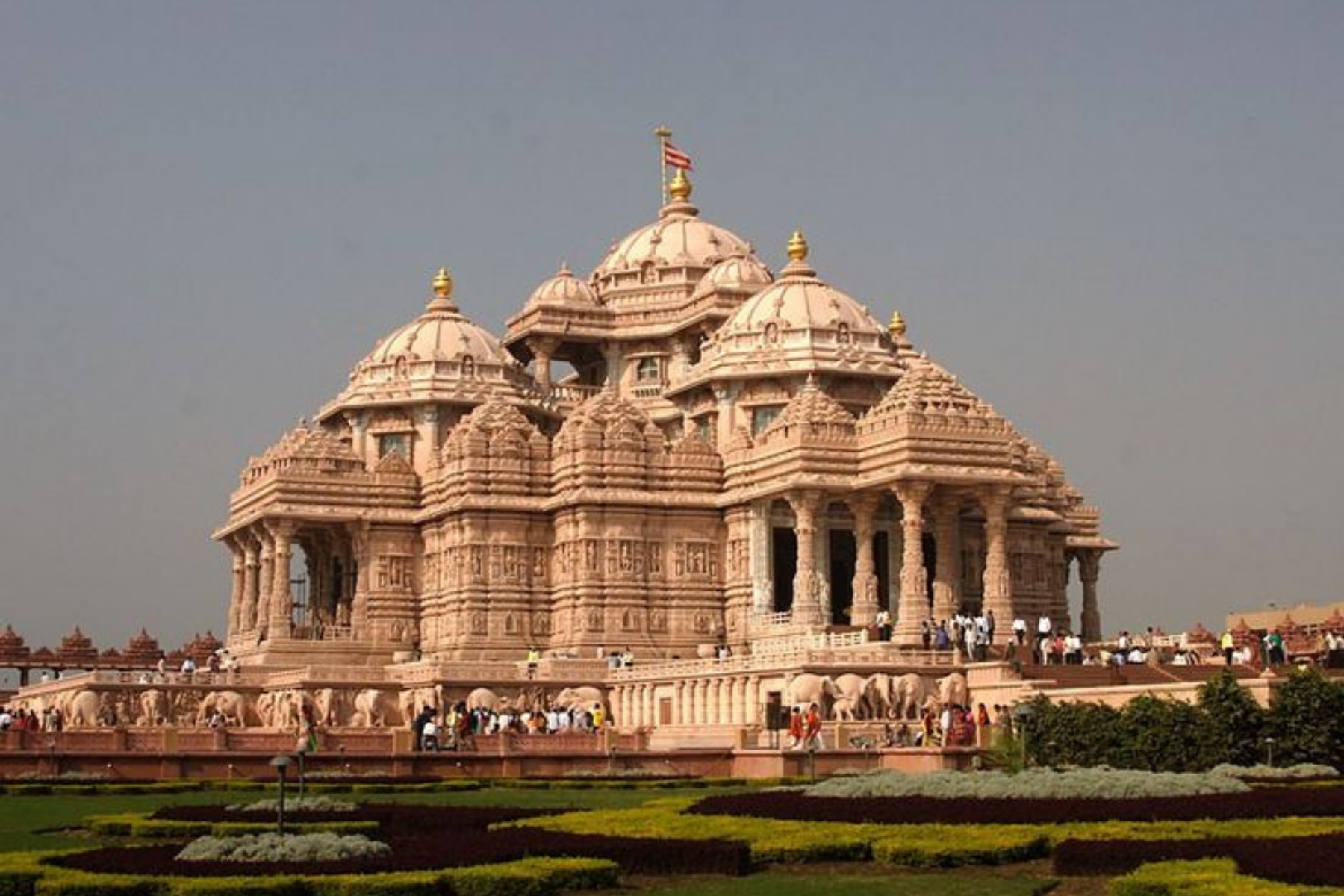 Delhi 6-Hours Spiritual Sites With Famous Temples