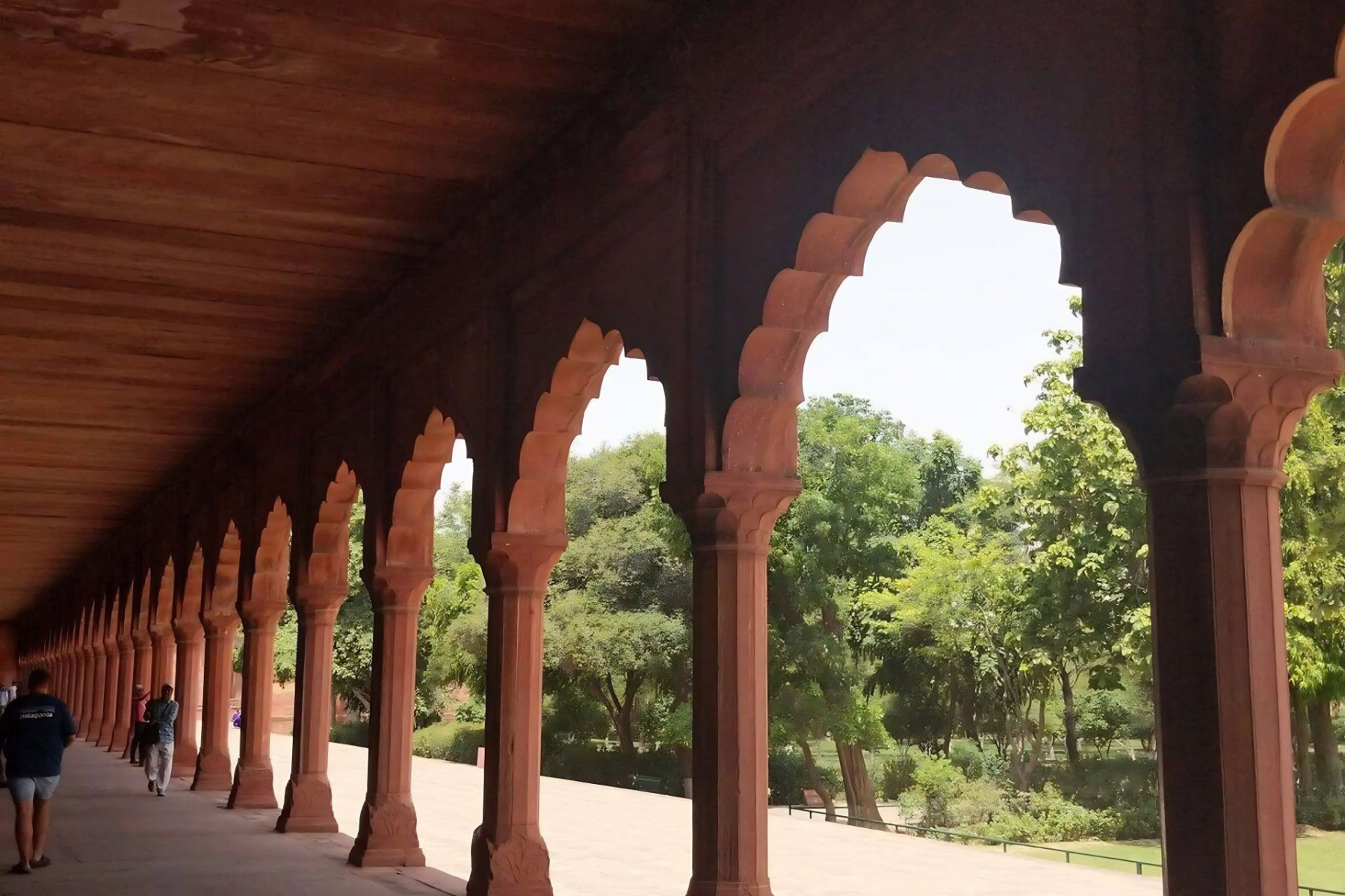 Delhi to Taj Mahal Agra Day Trip with Jaipur Drop