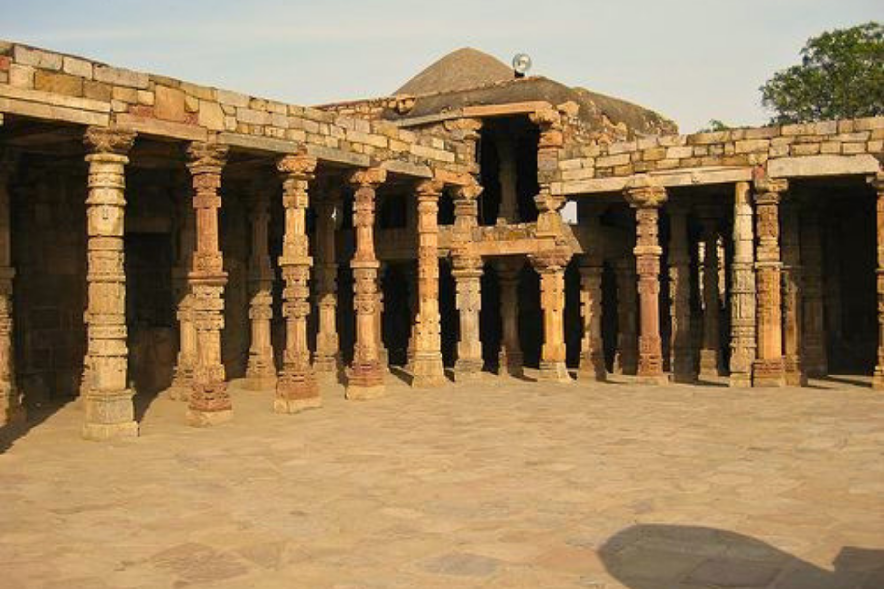 Private Qutub Minar Tour with Hotel Pickup