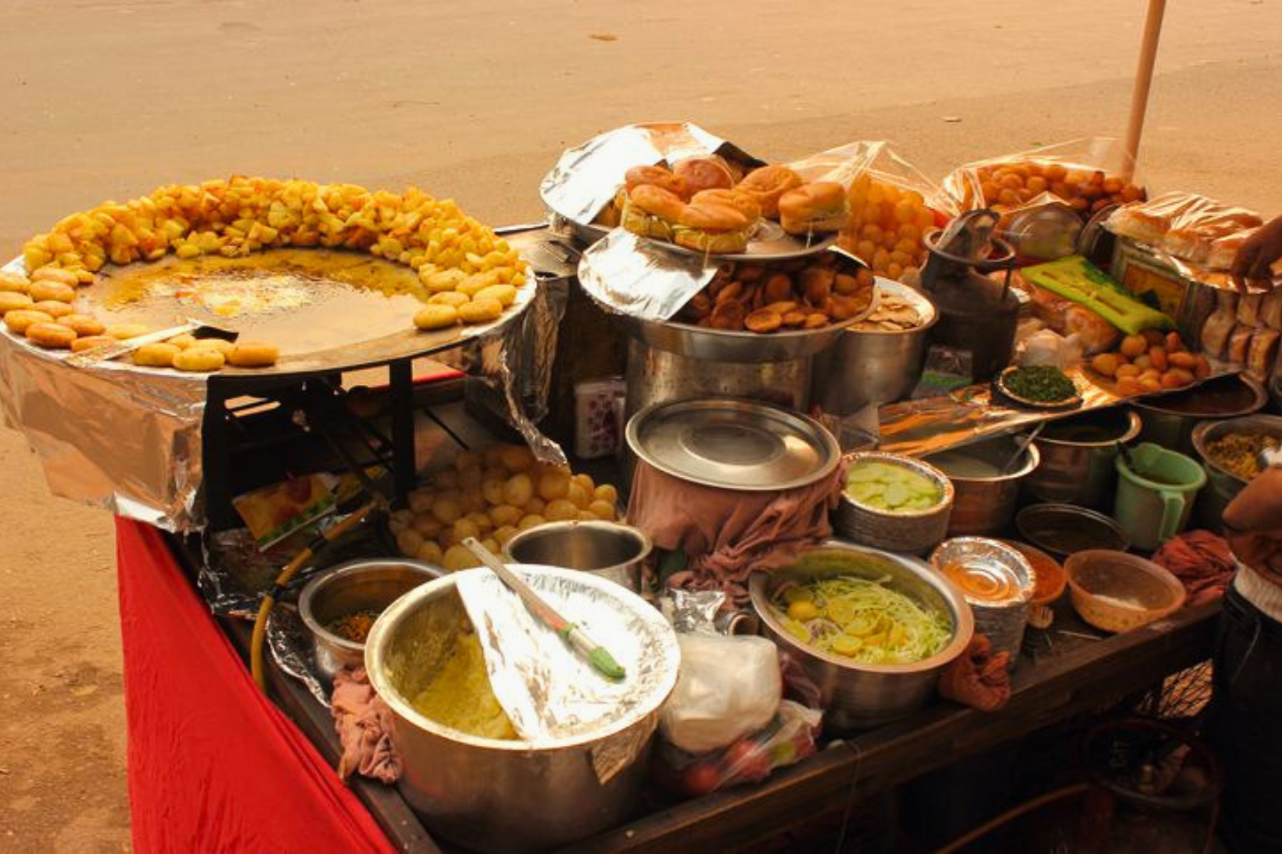 Best of Old Delhi Evening Tour with Street Food