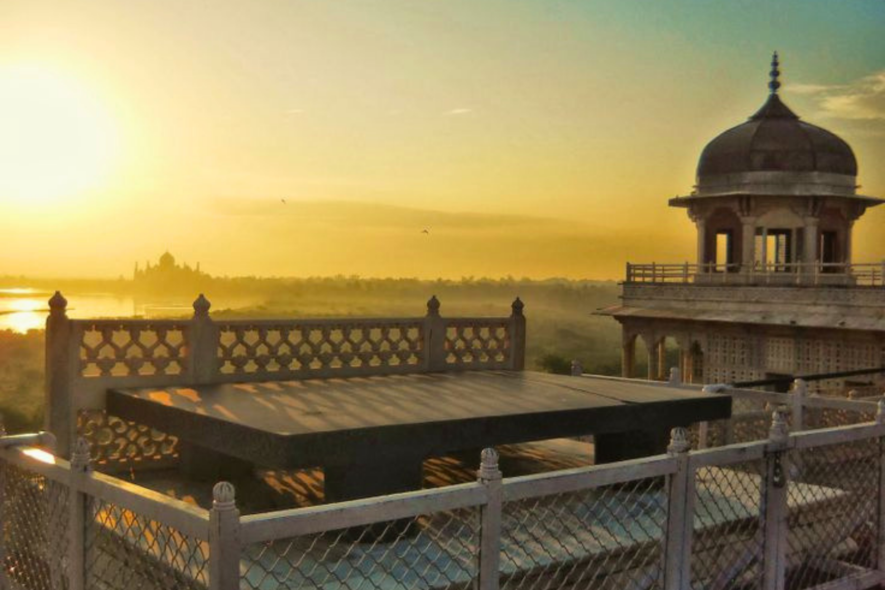 Agra Evening Tour with Sunset view of Taj Mahal