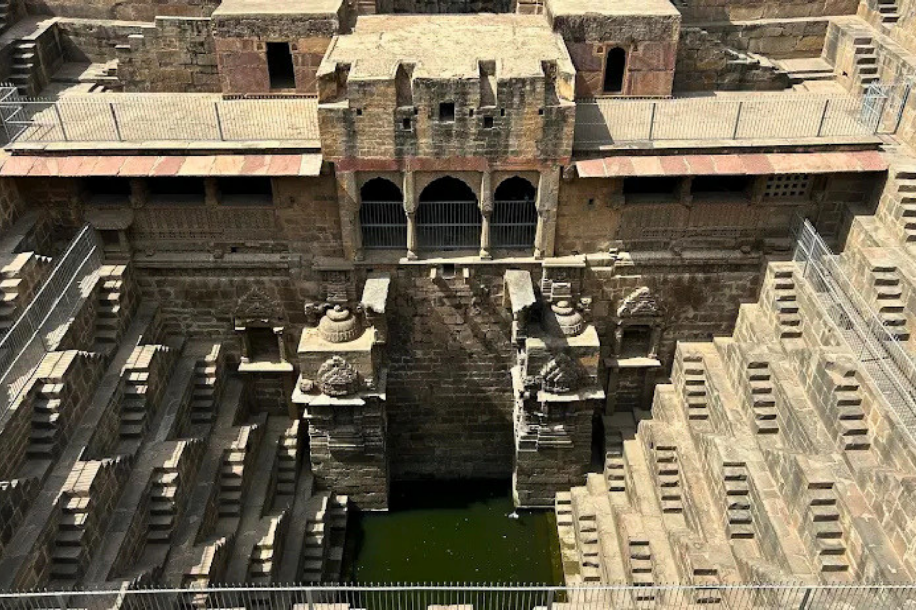 Delhi Agra Jaipur Transfer with Fatehpur Sikri & Stepwell