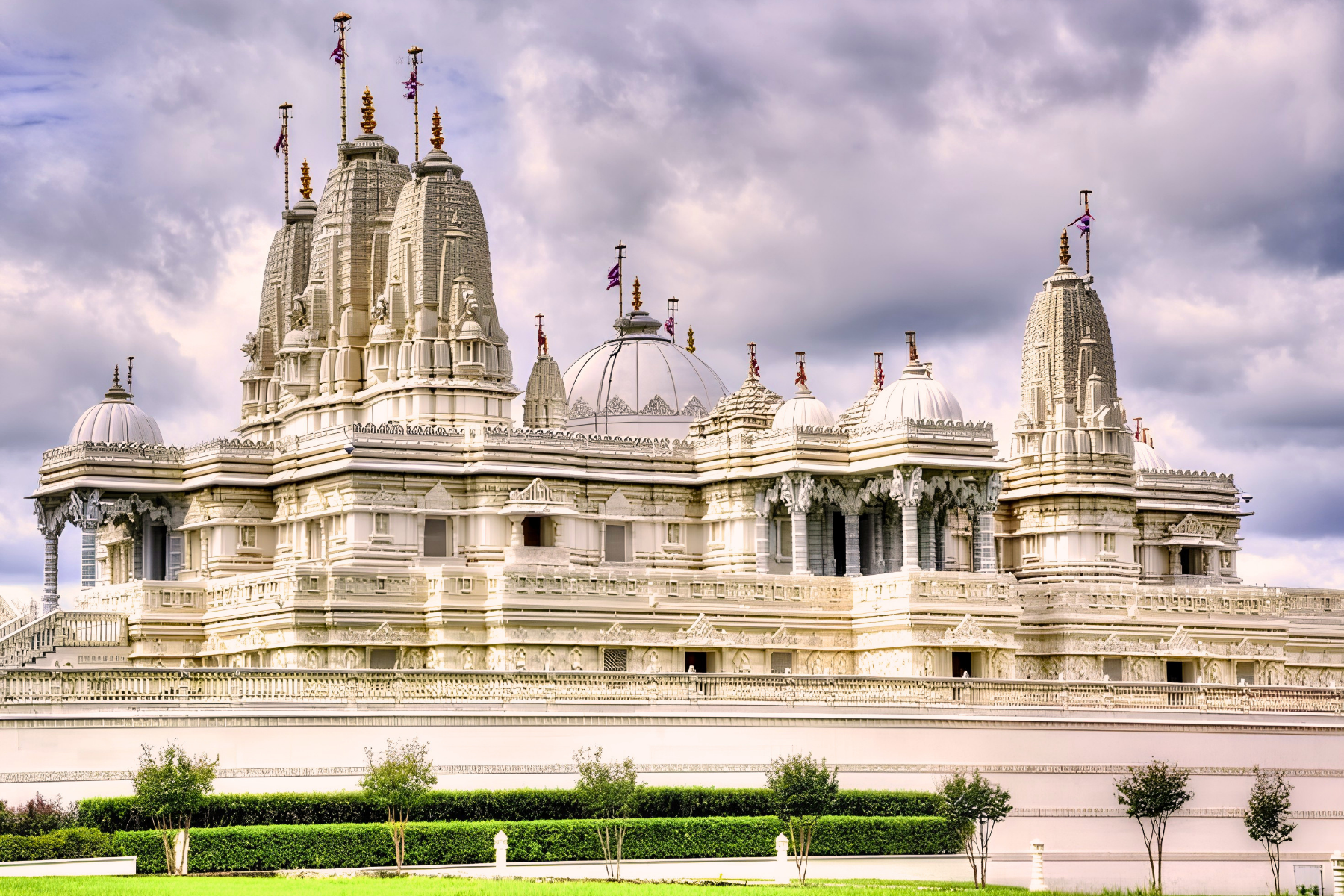 Delhi to Taj Mahal Mathura and Vrindavan Private Day Tour by Car