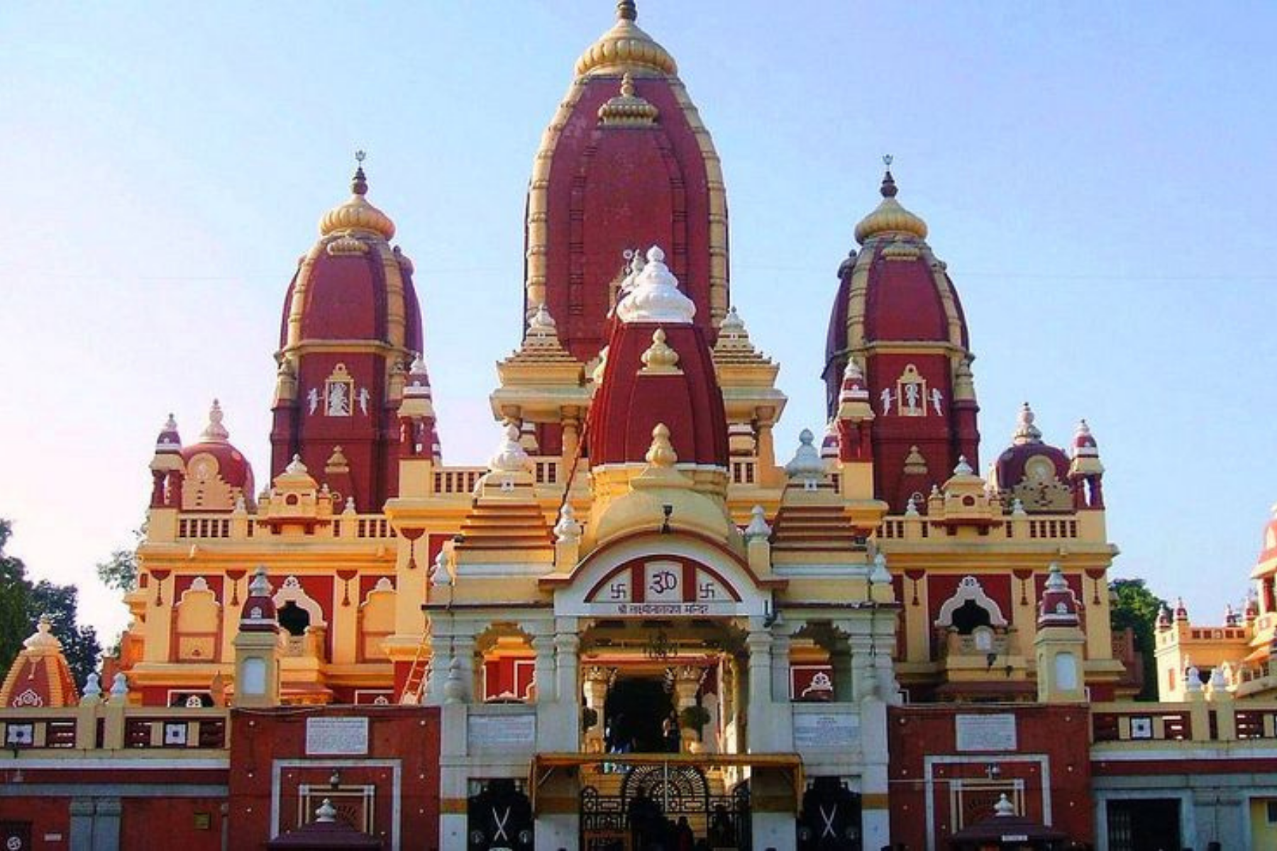 Delhi 6-Hours Spiritual Sites With Famous Temples