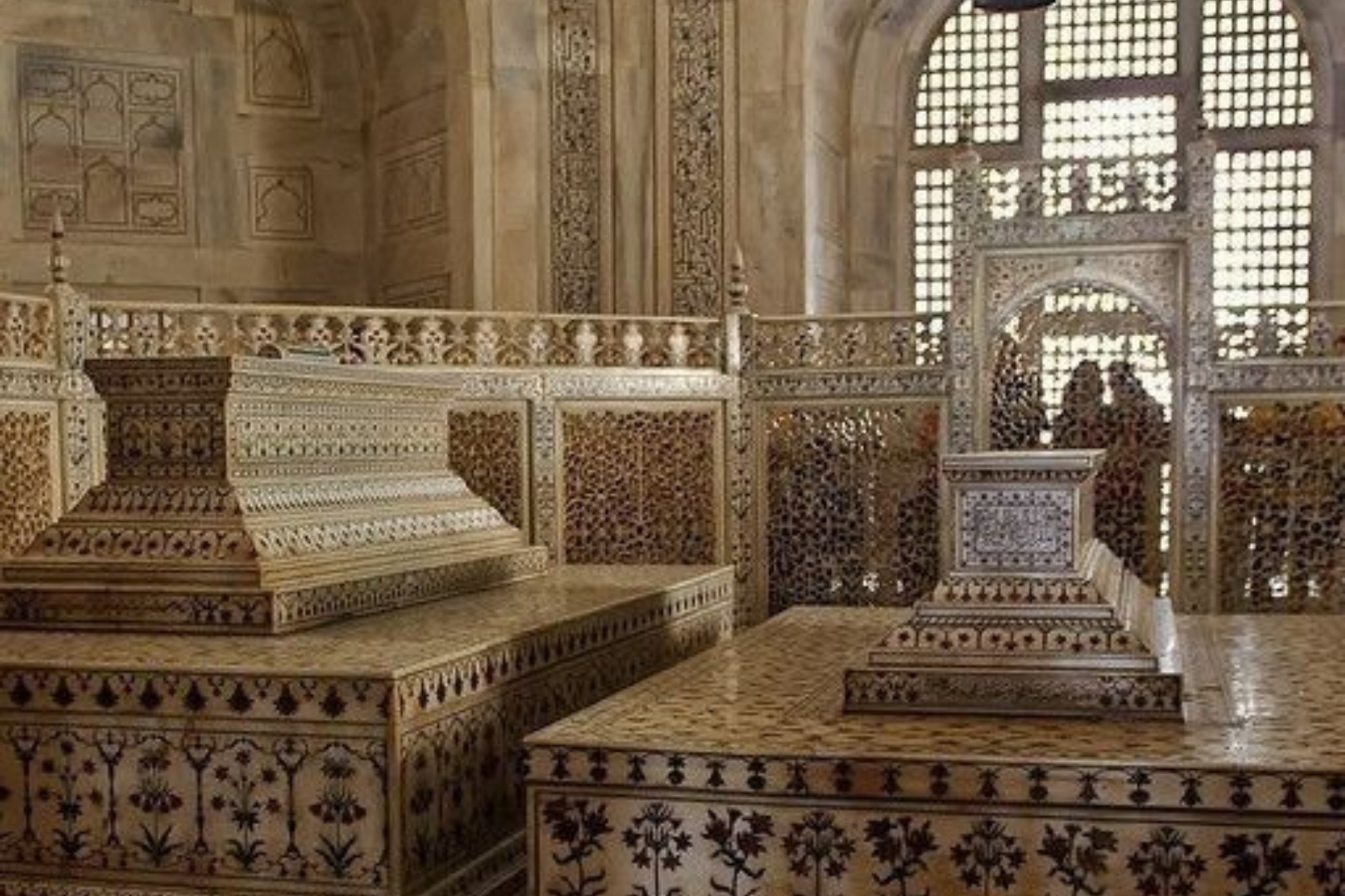 Taj Mahal Guided Tour With Express Entry Ticket