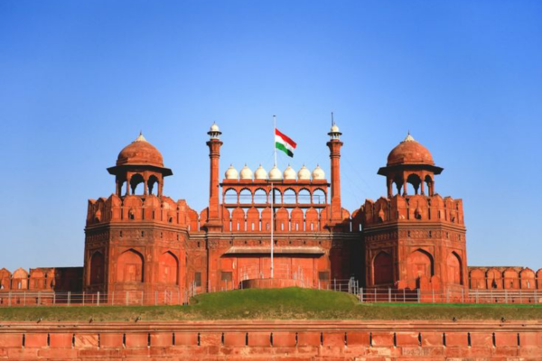 Red Fort Guided Tour with Entry Ticket and Pickup