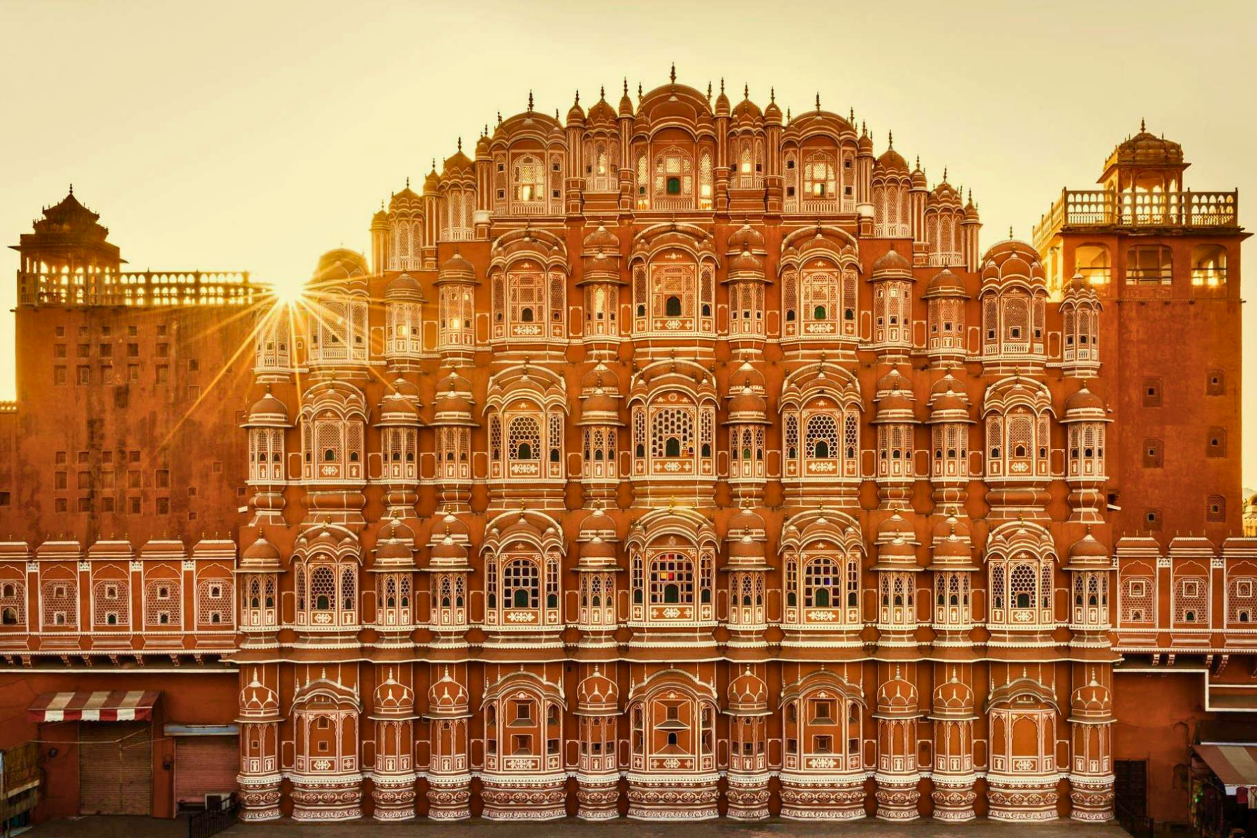 Delhi to Jaipur Day Tour by Superfast Train