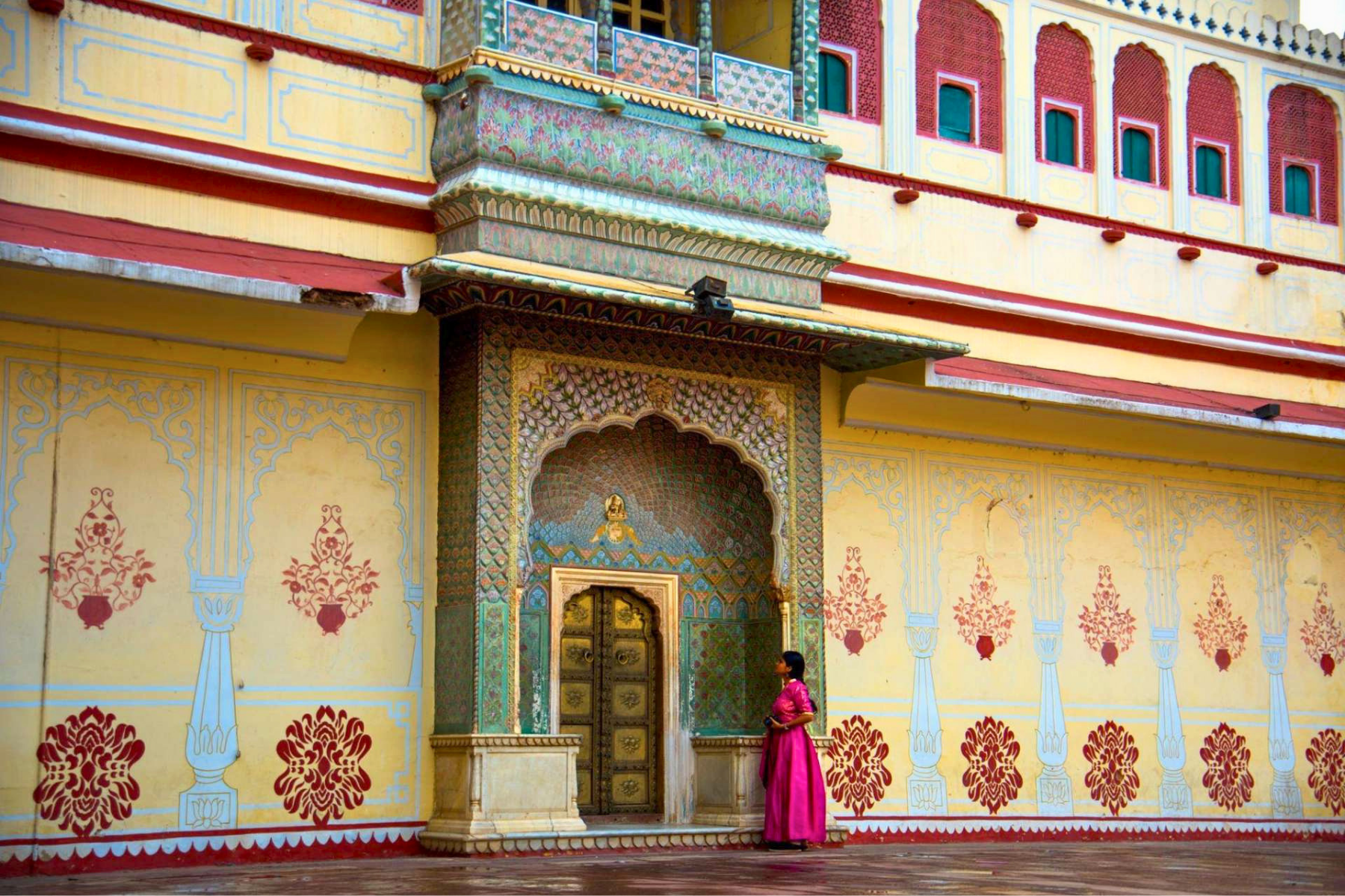 Delhi to Jaipur Day Tour by Superfast Train