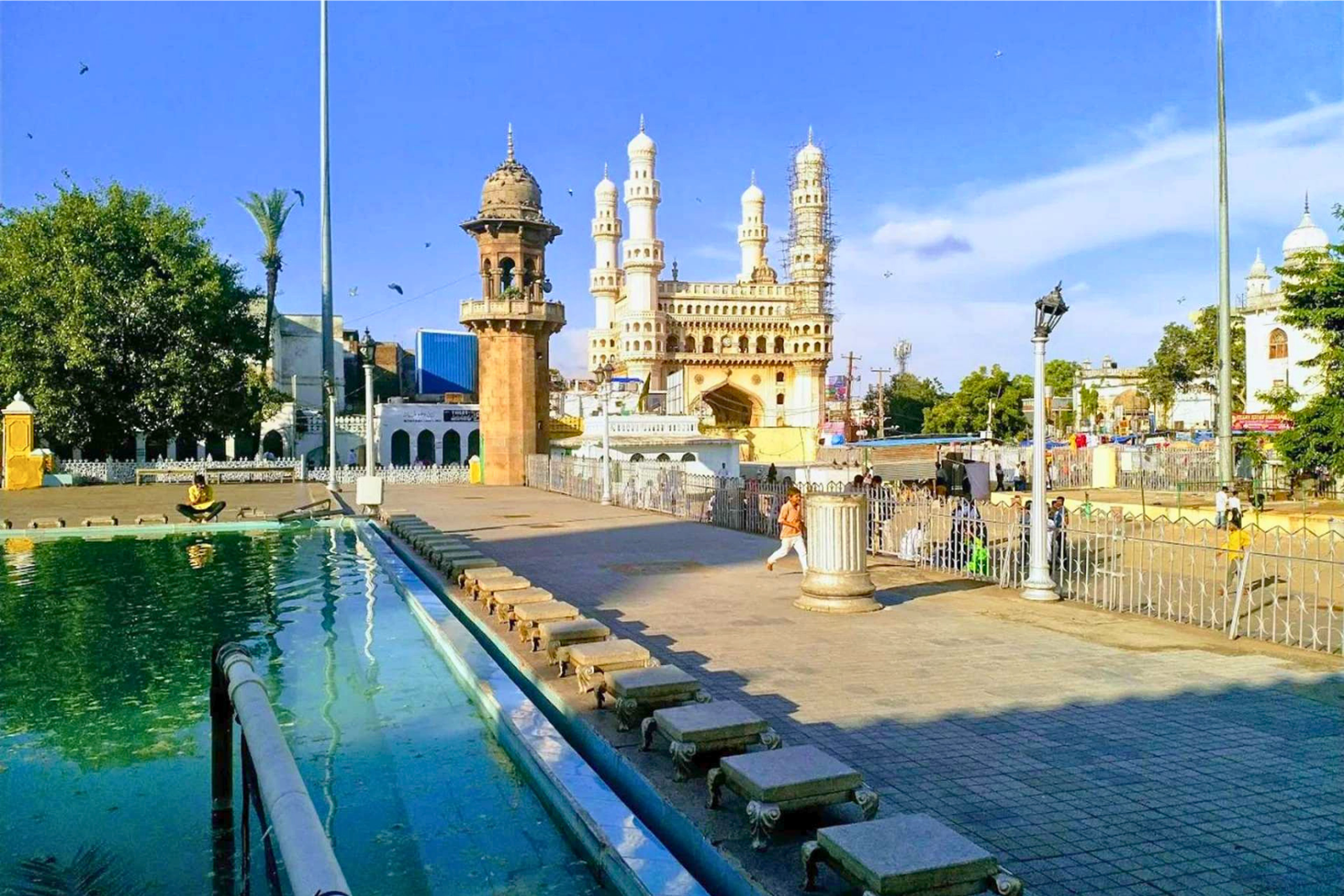 Hyderabad Charminar, Golconda Fort & Qutub Shahi Tombs Tour