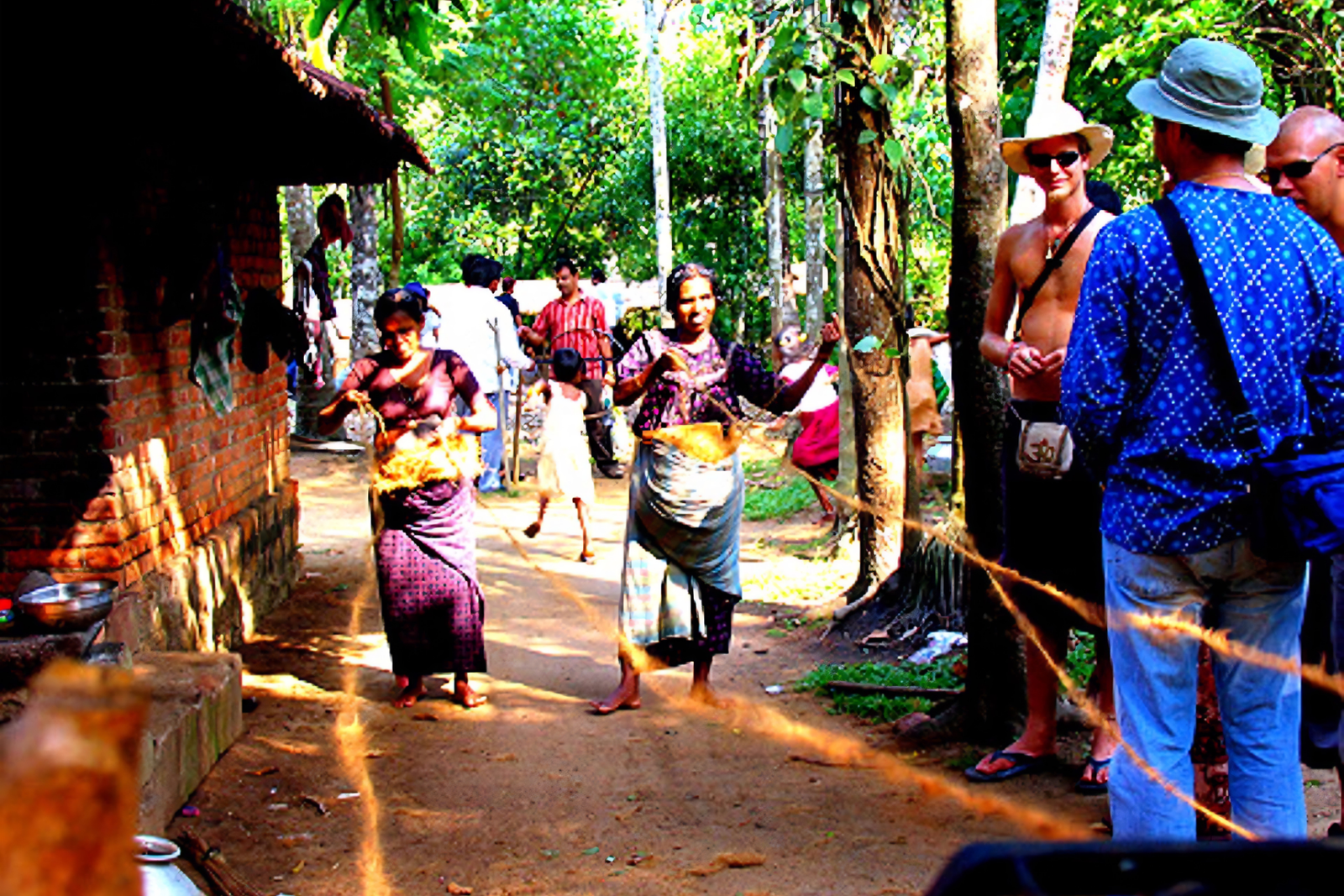 Kochi Village & Backwater Cruise Day Tour