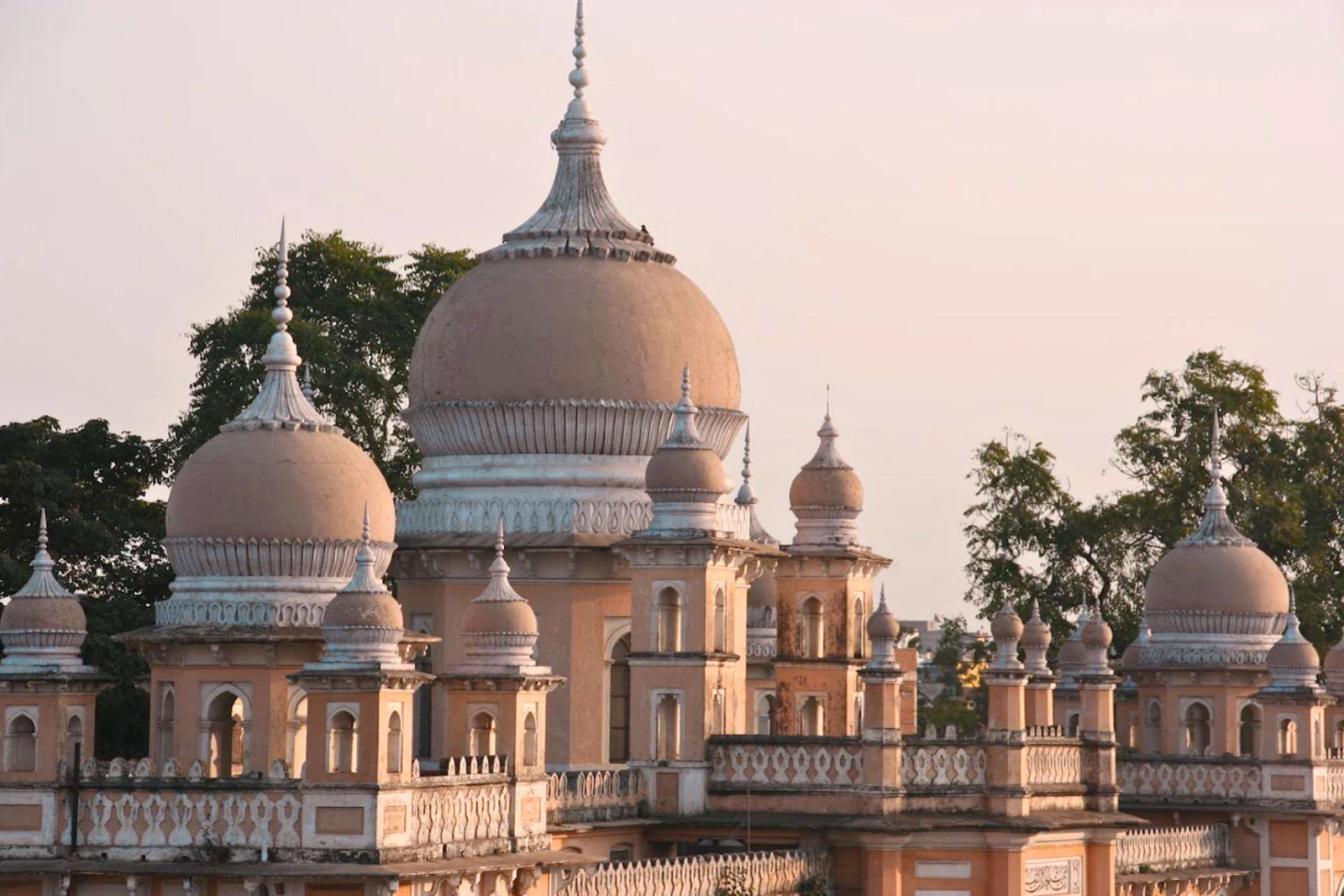 Hyderabad Charminar, Golconda Fort & Qutub Shahi Tombs Tour