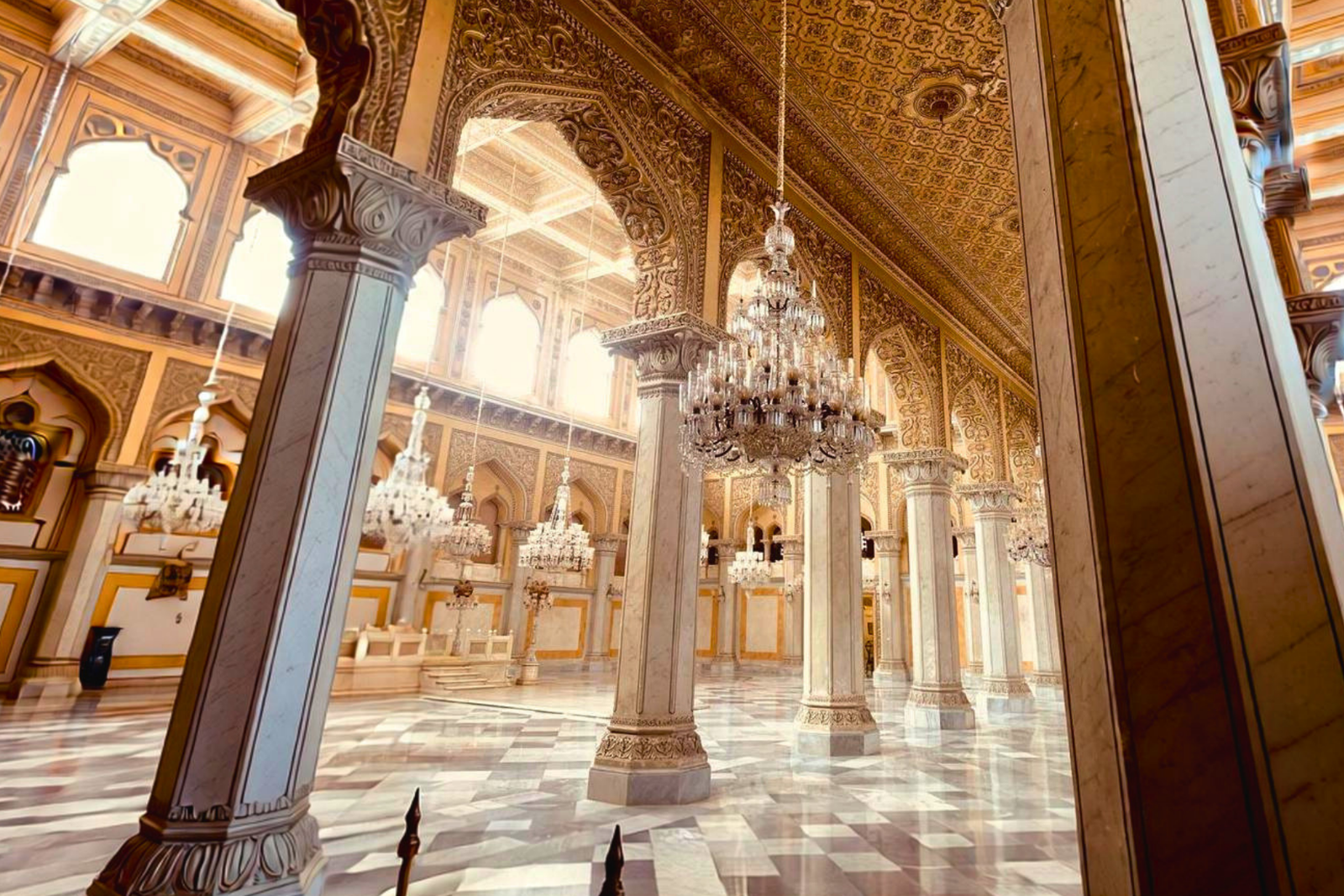 Hyderabad Charminar, Golconda Fort & Qutub Shahi Tombs Tour
