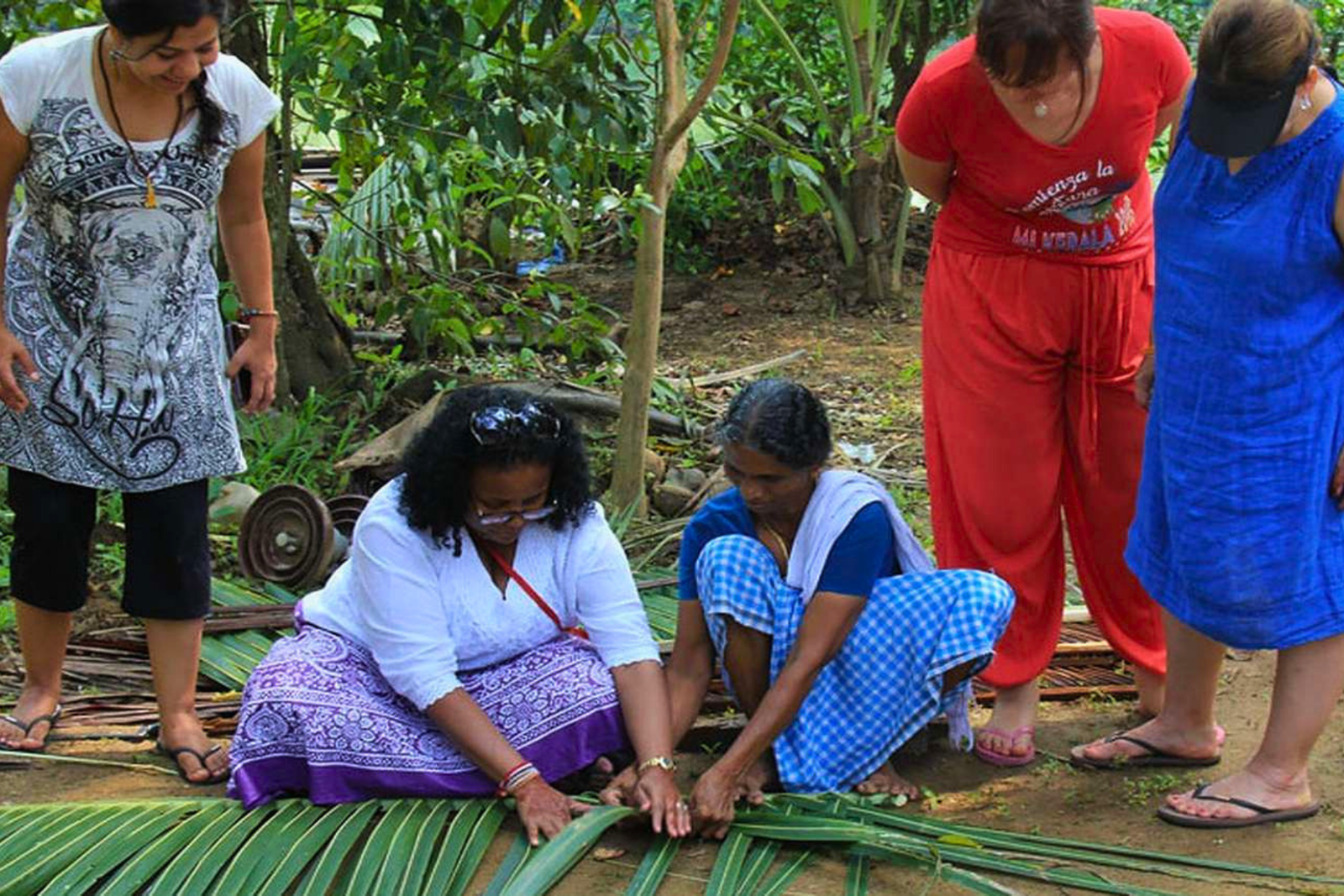 Kochi Village & Backwater Cruise Day Tour