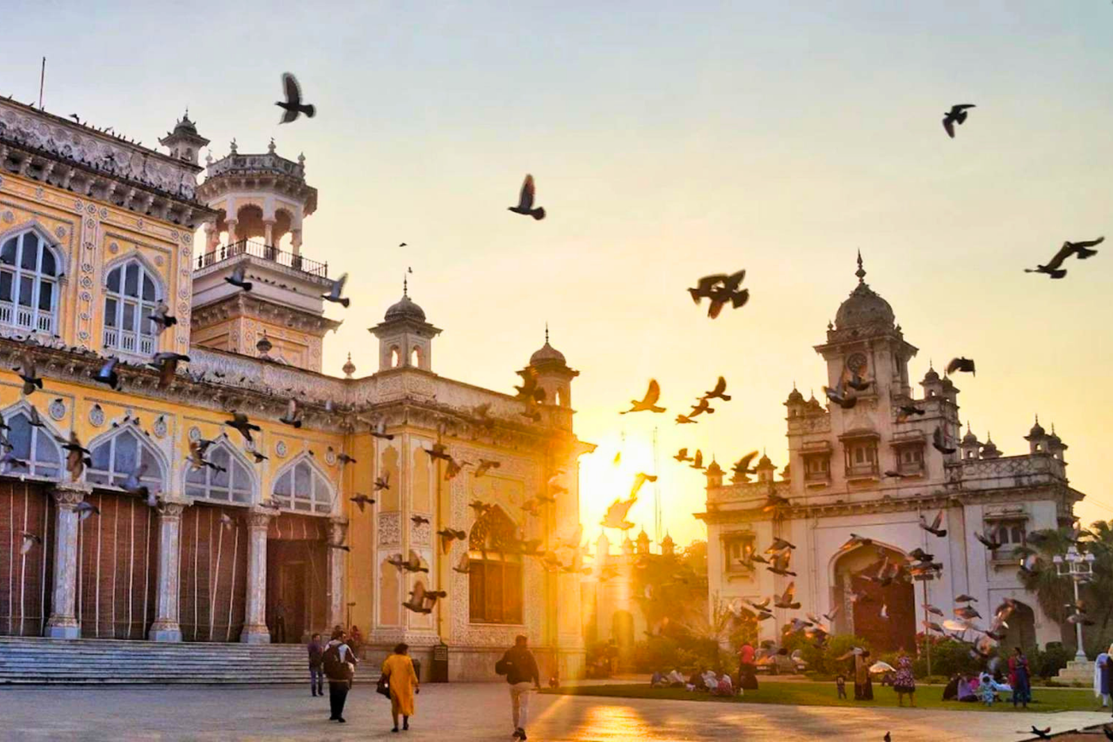 Hyderabad Charminar, Golconda Fort & Qutub Shahi Tombs Tour
