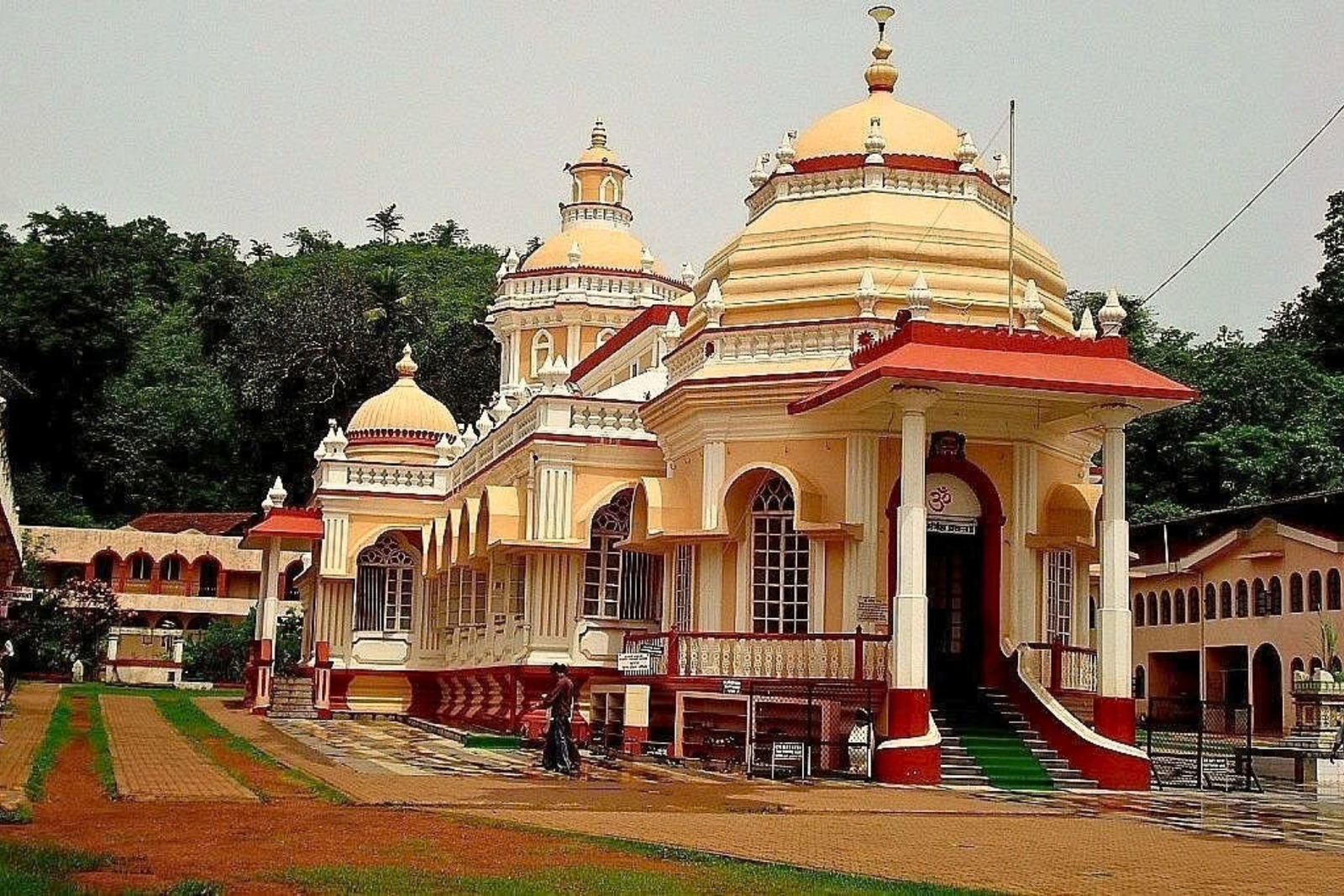 Private Full Day Guided Tour of Goa By Car