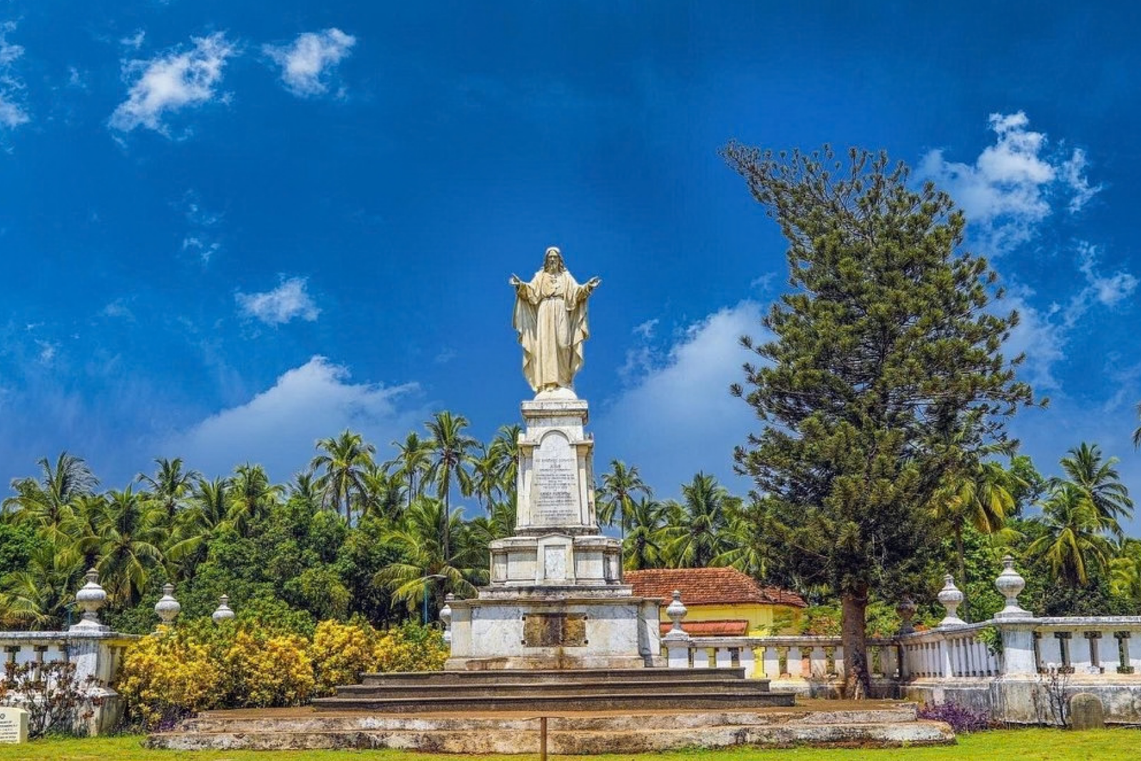Private Full Day Guided Tour of Goa By Car