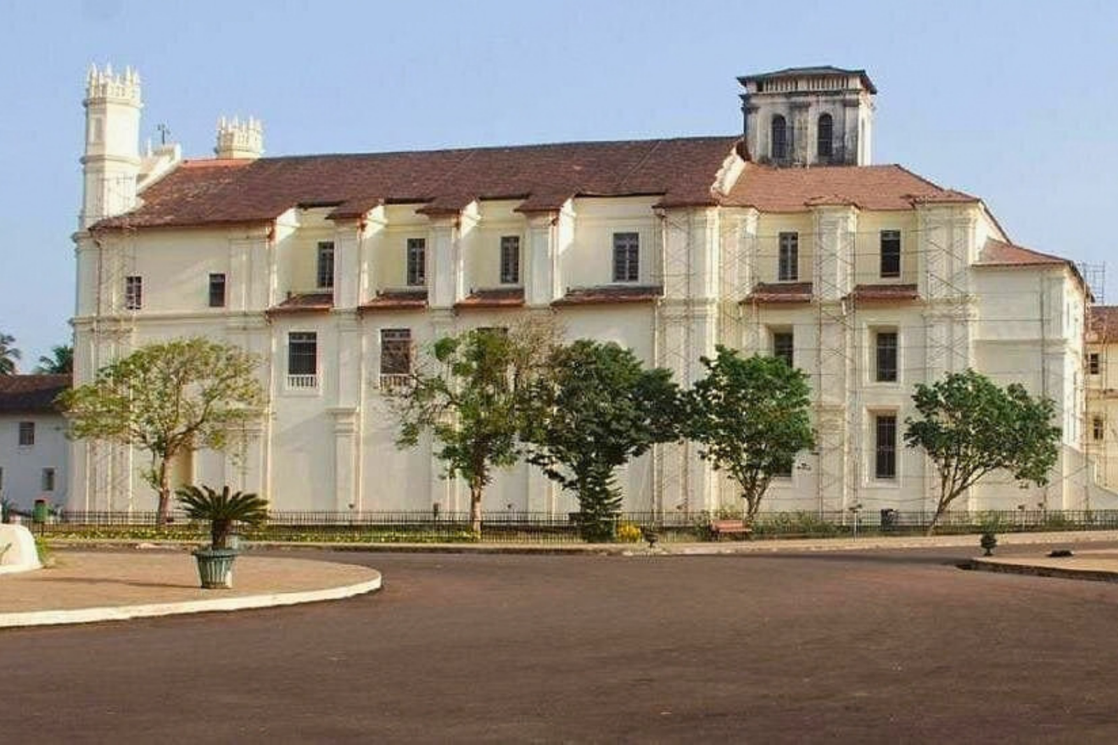Private Full Day Guided Tour of Goa By Car