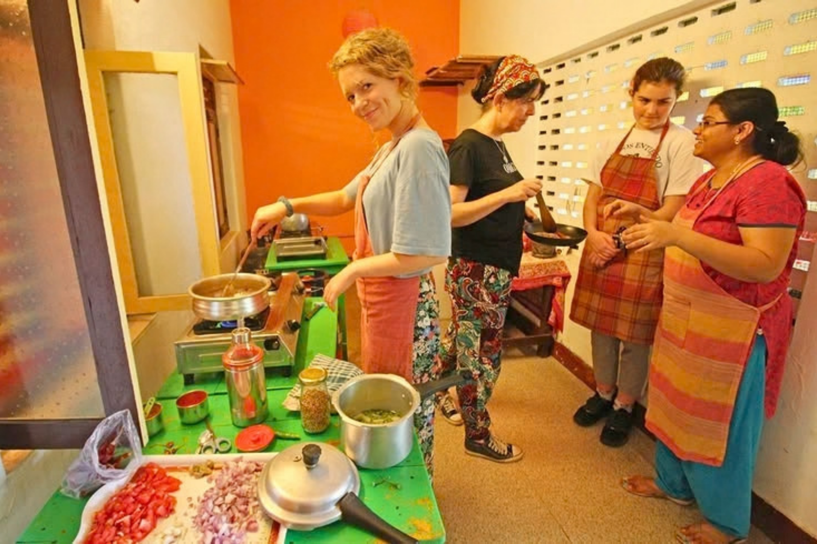 Chennai Local Market Visit and South Indian Cooking Class